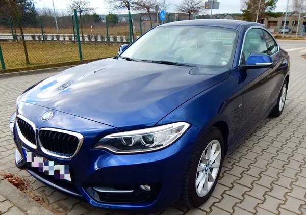 samochody osobowe BMW Seria 2 cena 83900 przebieg: 121000, rok produkcji 2017 z Mosina